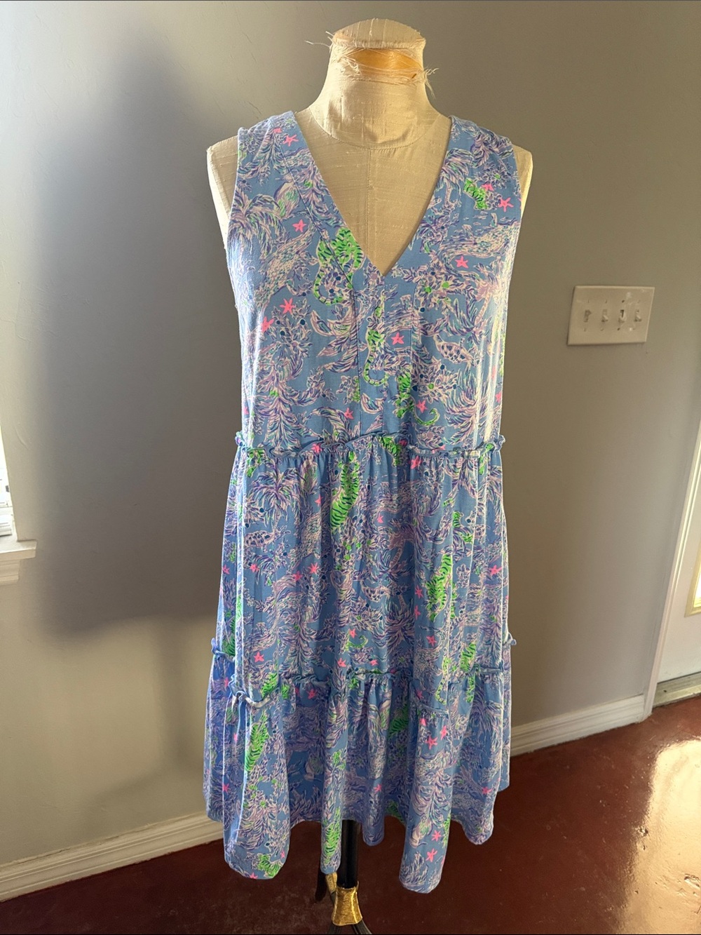 Lilly Pulitzer Sleeveless V-Neck Blue Floral Tiered Dress